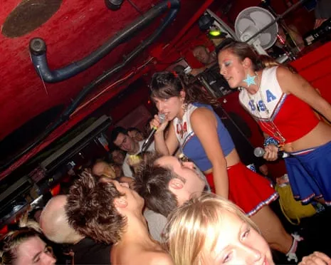 The Way Electroclash Revived Glamour, Grit and Fun to 00s Music Scenes