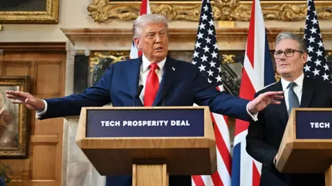 Trump Proposes Starmer Could Use Armed Forces to Control UK Frontiers